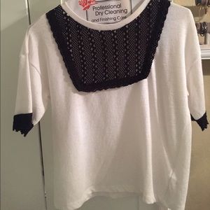 Short sleeve sweater blouse